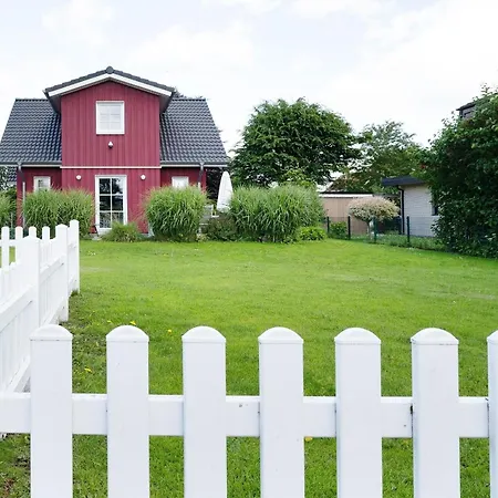 Hummelweg 5 Holiday home Groemitz