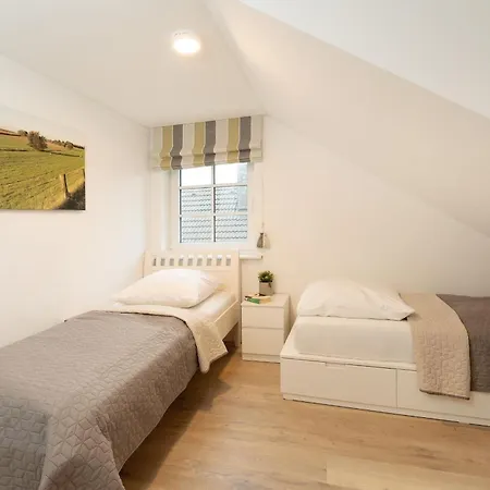 Holiday home Hummelweg 5 *