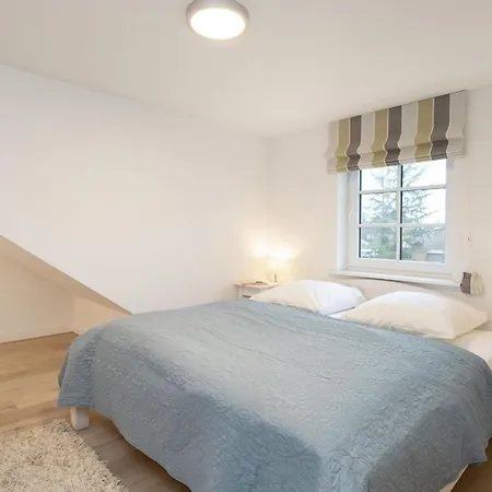 Holiday home Hummelweg 5 *